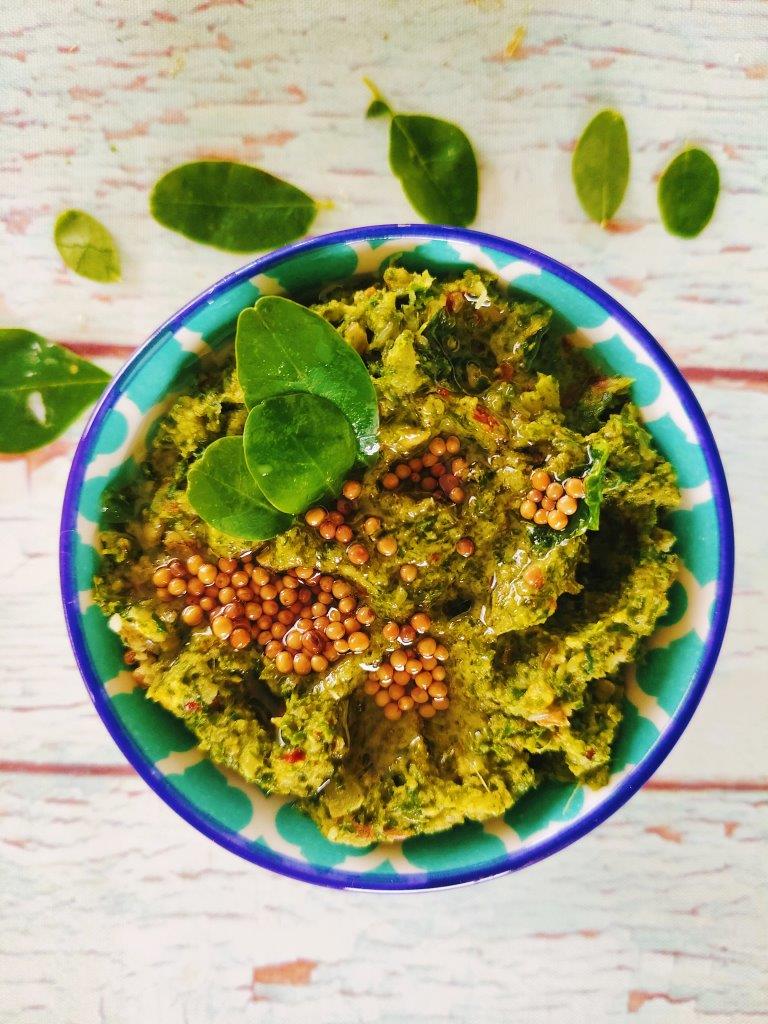 Frying cumin, fenugreek and urad dal